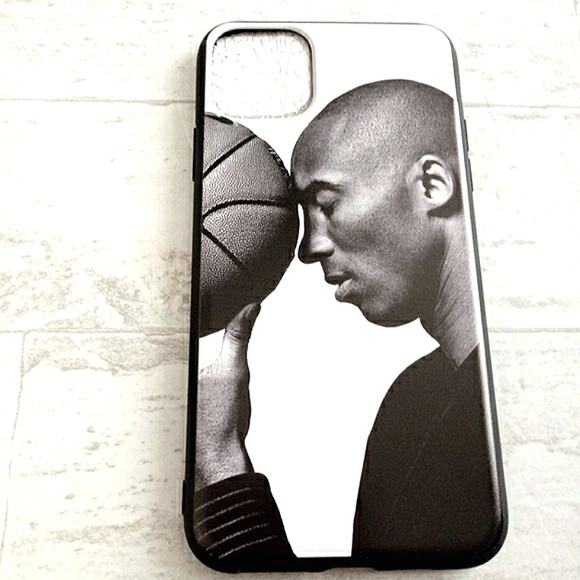 New Kobe Bryant IPhone 11 Pro Max Silicone Phone Case - Picture 2 of 2
